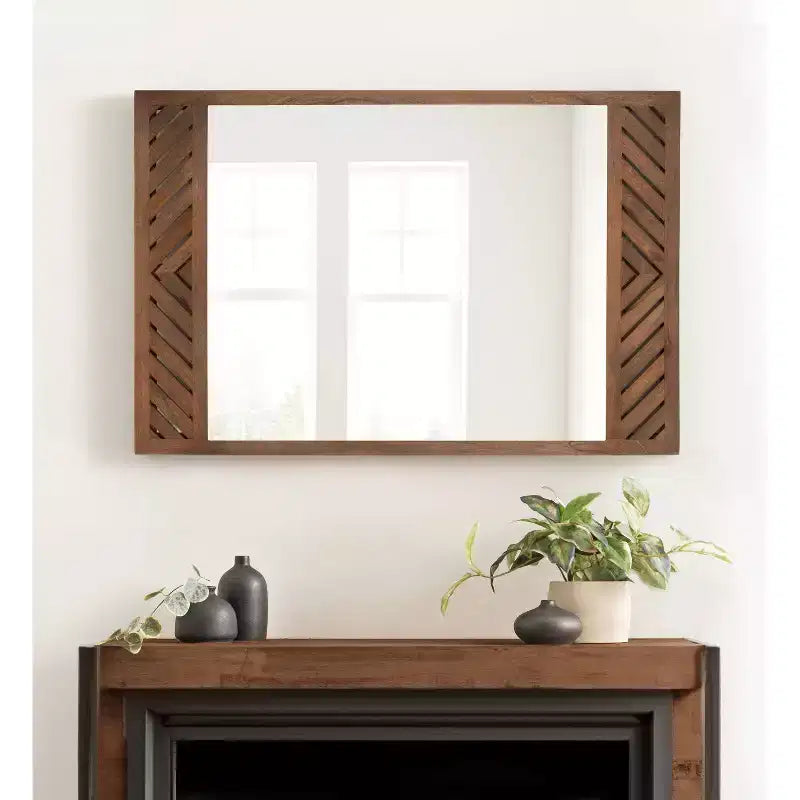 Miroir mural rectangulaire en bois Mezzeta de 61 x 91 cm, de Kate & Laurel All Things Decor, marron