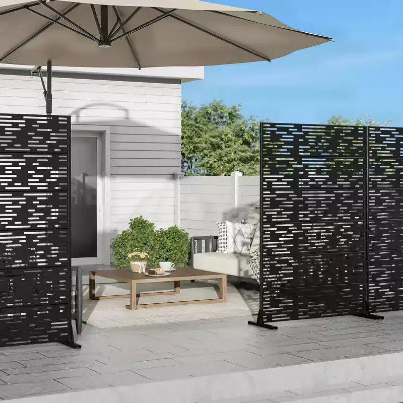 72 H47W Jardinière noire en métal Dovelina avec treillis brise-vue pour patio de café, jardin et balcons