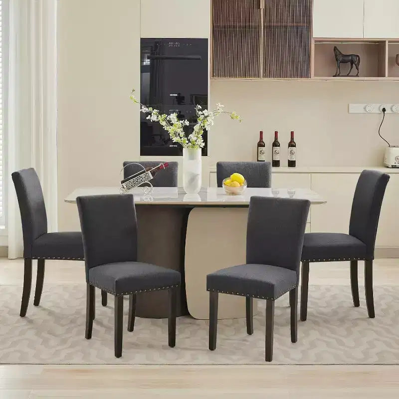 Lot de 2 chaises de salle à manger rembourrées, chaises Parsons ergonomiques à dossier haut en tissu avec garniture cloutée pour cuisine/salle à manger/hôtel