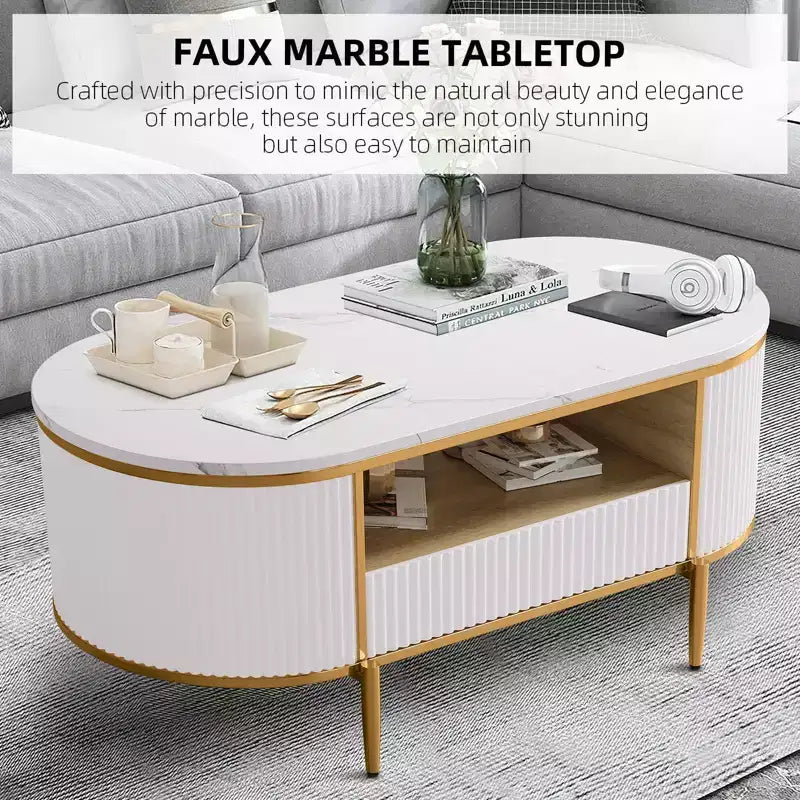 Table basse cannelée de luxe moderne, table basse ovale de 120 cm avec rangement, plateau en faux marbre, design à profil incurvé, pieds et poignées en métal doré, blanc