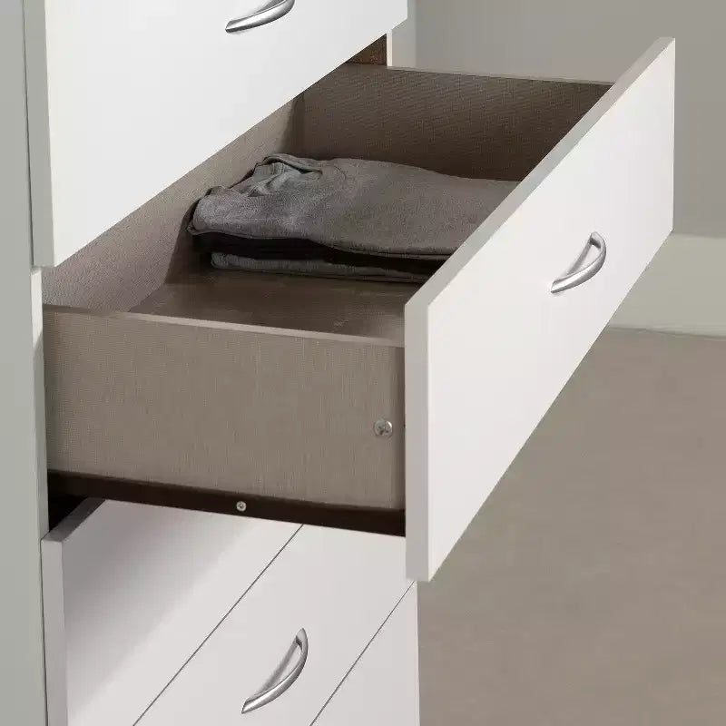 Commode verticale HomeStock de 7 po de hauteur en panneaux de particules avec 5 tiroirs, finition blanche