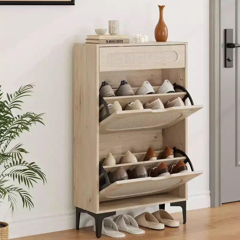 Meuble à chaussures DobleePy en chêne et rotin, rangement à chaussures à 3 niveaux avec 2 tiroirs basculants et 1 tiroir coulissant, étagère réglable, organiseur étroit pour entrée