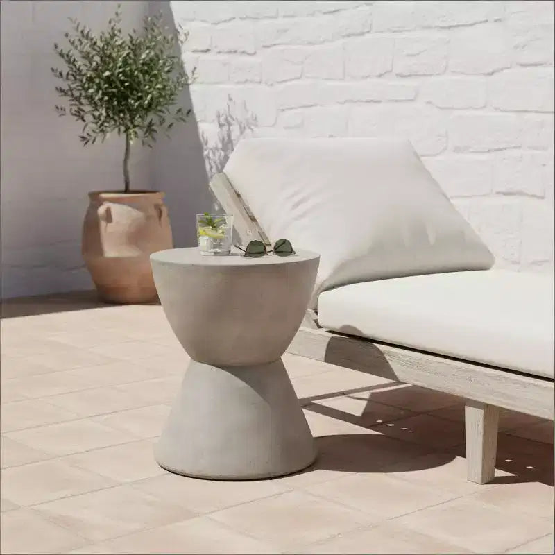 Lightweight Concrete Outdoor Side Table  Modern Sculptural Design, Weather-Resistant & Easy to Move for Patio, Balcony or Garden