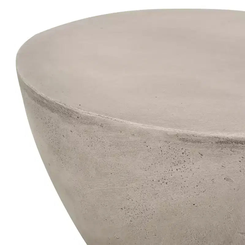 Lightweight Concrete Outdoor Side Table  Modern Sculptural Design, Weather-Resistant & Easy to Move for Patio, Balcony or Garden