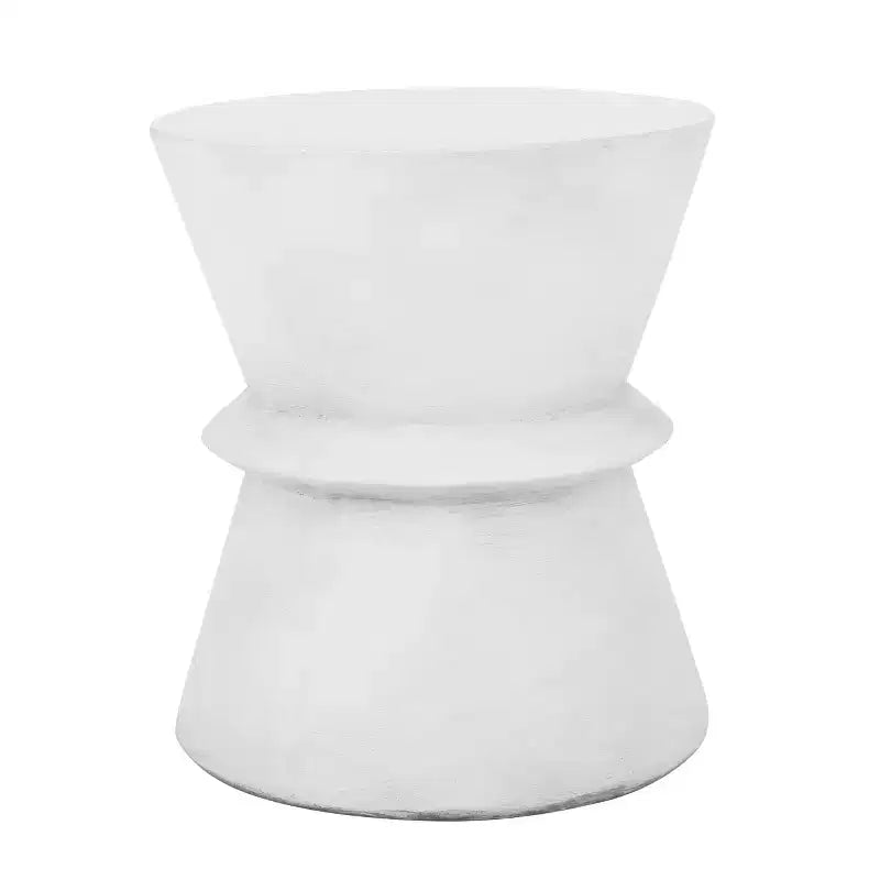Lightweight Concrete Outdoor Side Table  Modern Sculptural Design, Weather-Resistant & Easy to Move for Patio, Balcony or Garden