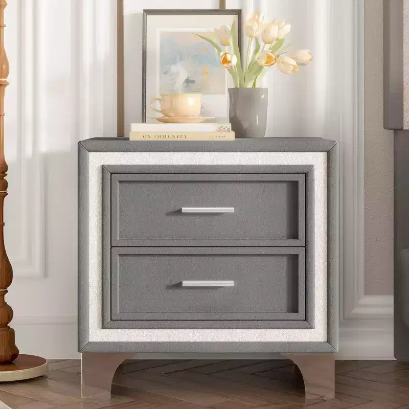 Elegant High Gloss Nightstand with Metal Handle, Mirrored Bedside Table with 2 Drawers for Bedroom,Living Room,Black