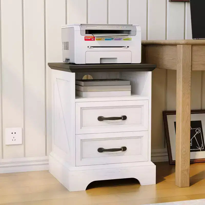 Table de chevet rustique de ferme 2 tiroirs, table de chevet moderne en bois, ports USB et prises CA, MDF durable, poignées en métal, blanc