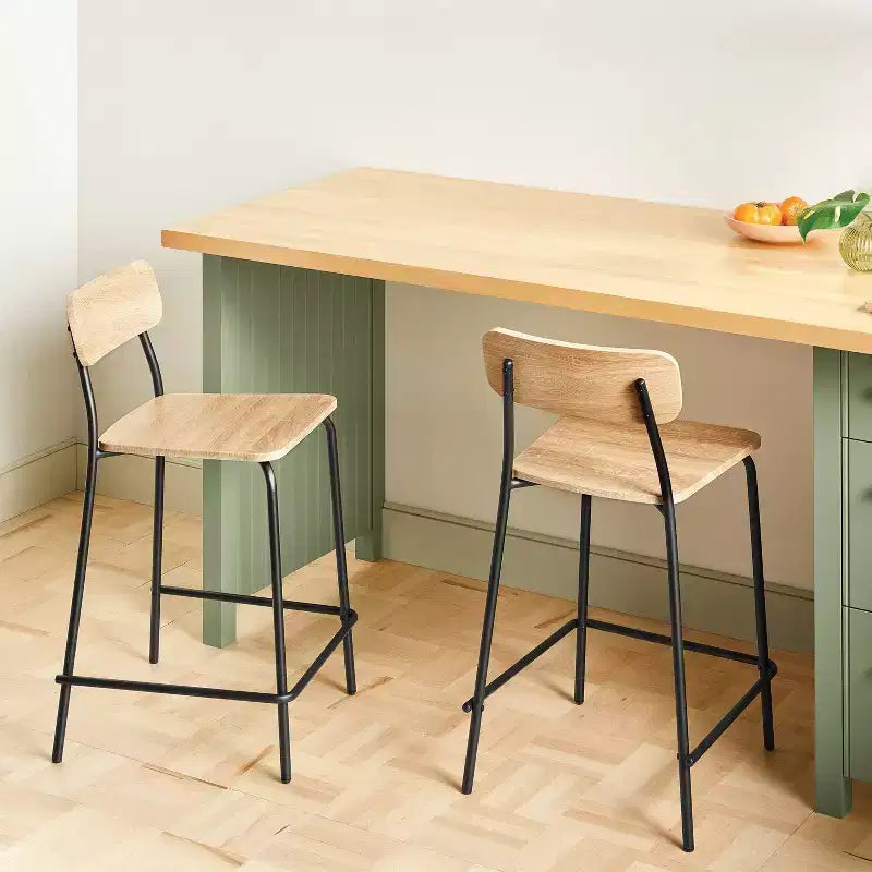 Lot de 2 tabourets de comptoir 61 cm en bois avec base en métal et repose-pieds naturel - Room Essentials™