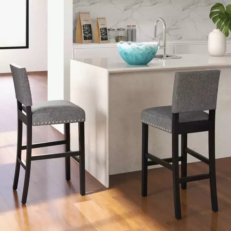 Lot de 2 chaises de comptoir/tabourets de bar Costway avec cadre en bois d'hévéa massif et patins réglables Gris et marron foncé