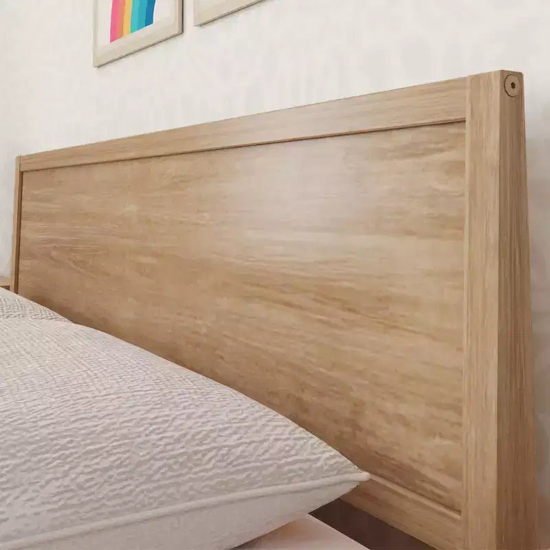 Max & Lily Queen Bed Frame, Solid Wood Classic Platform Bed with Panel Headboard for Kids