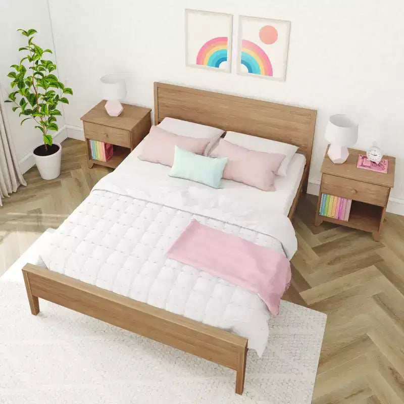 Max & Lily Queen Bed Frame, Solid Wood Classic Platform Bed with Panel Headboard for Kids