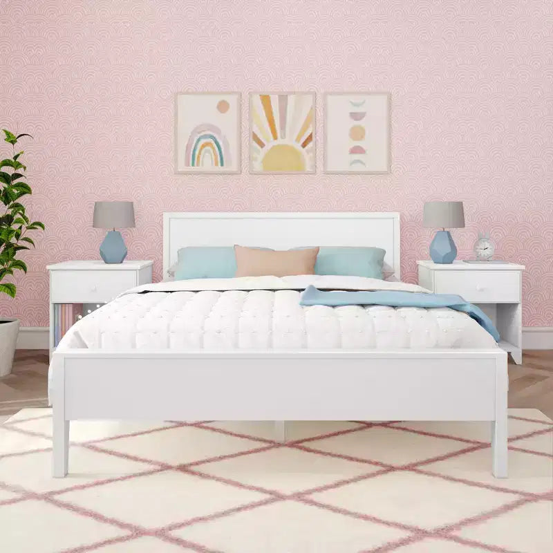 Max & Lily Queen Bed Frame, Solid Wood Classic Platform Bed with Panel Headboard for Kids