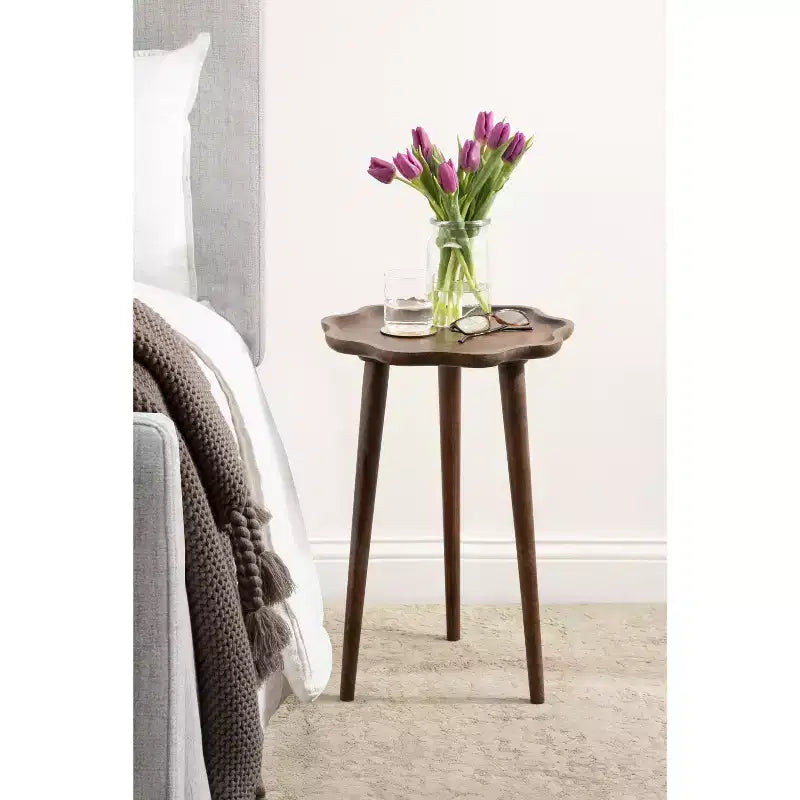 Kate and Laurel Alezar Scallop Wood Side Table
