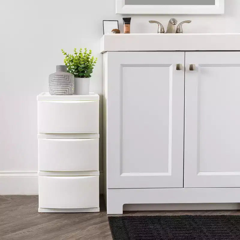 IRIS 3 Drawer Plastic Storage Chests White