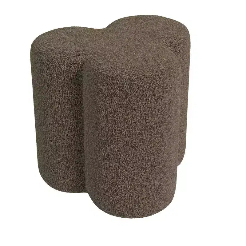 Pouffe en chenille HomePop en forme de trèfle