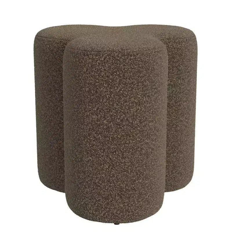 Pouffe en chenille HomePop en forme de trèfle