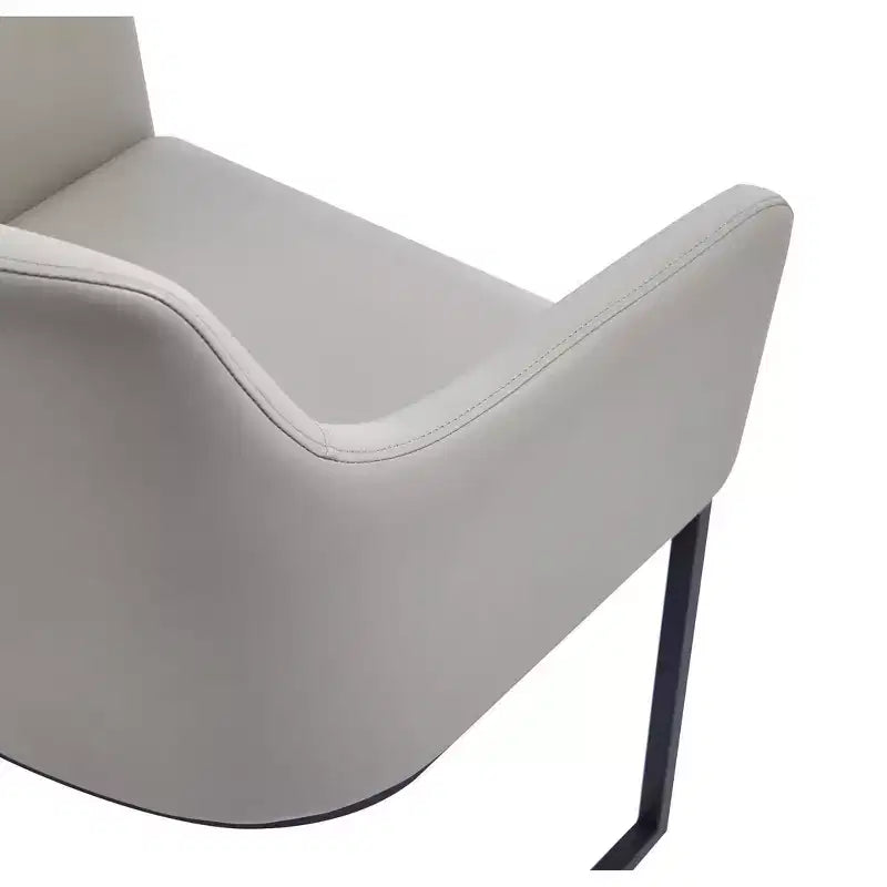 Chaise de salle à manger capitonnée en similicuir Serena - Manhattan Comfort