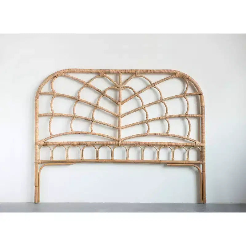 Tête de lit arquée en rotin naturel Storied Home