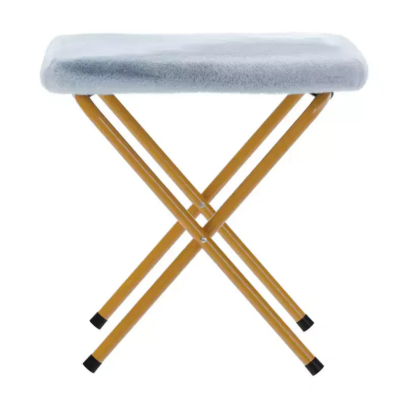 Fauteuil lune pliant en fausse fourrure Flash Furniture Gwen 38 Oversize avec pouf pliant pour dortoir et chambre à coucher