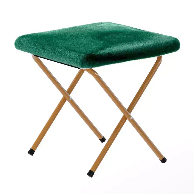Fauteuil lune pliant en fausse fourrure Flash Furniture Gwen 38 Oversize avec pouf pliant pour dortoir et chambre à coucher