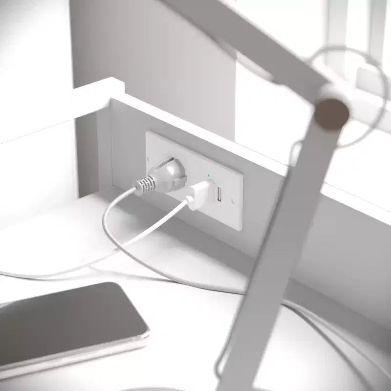 Flash Furniture Sodano Table de Chevet 4 Tiroirs avec Station de Charge, 2 Ports USB et 1 Prise, Cadre Métallique, Dessus, Tiroirs et Poignées en Bois Manufacturé
