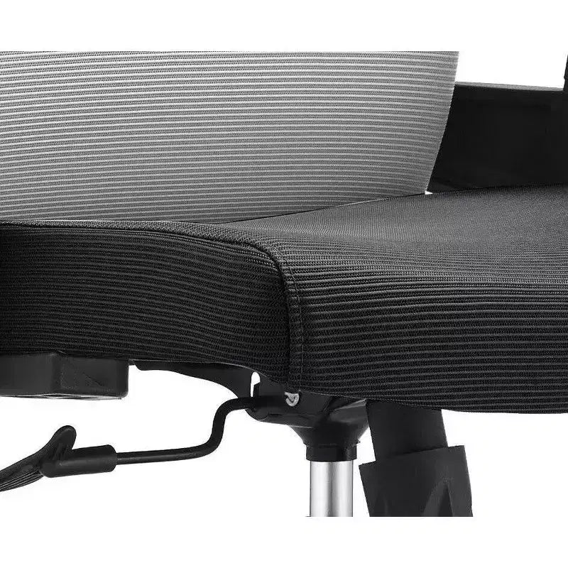 Chaise de bureau ergonomique en maille LeisureMod Brio – Soutien lombaire respirant – Chaise de bureau pivotante et inclinable réglable