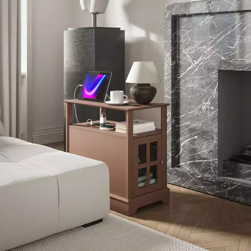 Table d'appoint HOMCOM avec station de charge, Table d'appoint étroite avec ports USB et prises, Rangement dissimulé et étagère ouverte pour salon