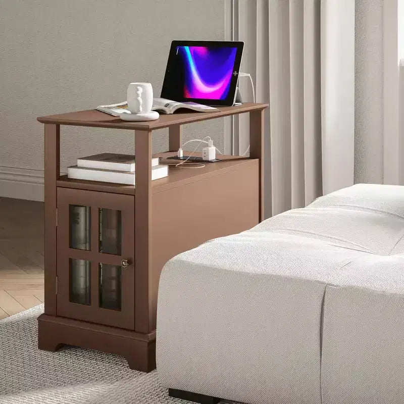 Table d'appoint HOMCOM avec station de charge, Table d'appoint étroite avec ports USB et prises, Rangement dissimulé et étagère ouverte pour salon