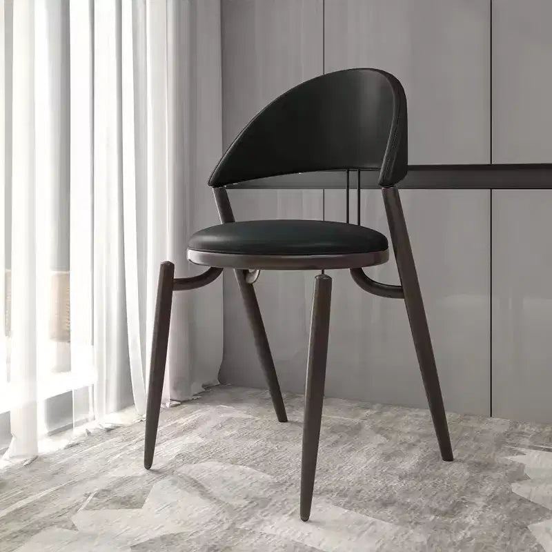 Chaise de salle à manger moderne LeisureMod Venice en cuir, chaise d'appoint rembourrée à dossier ouvert, avec pieds en métal, chaise de salle à manger sans assemblage, lot de 4