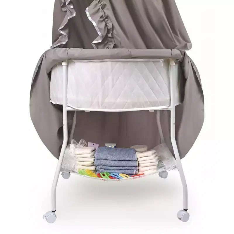 Lit de bébé rond Empress de Badger Basket avec ciel de lit