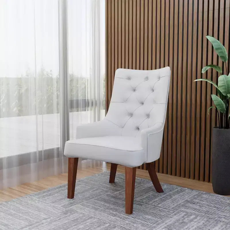 Chaise de salle à manger LeisureMod en velours de cuir capitonné avec dossier haut et pieds en hévéa teinté