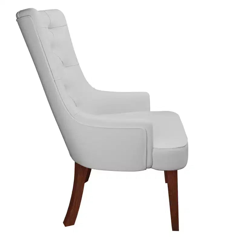 Chaise de salle à manger LeisureMod en velours de cuir capitonné avec dossier haut et pieds en hévéa teinté