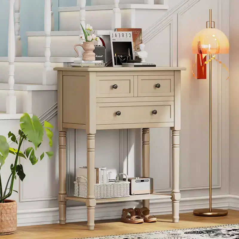 Console étroite Whisen avec trois tiroirs de rangement et étagère inférieure