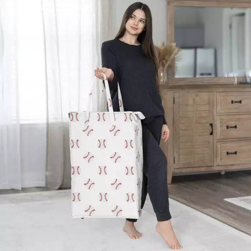 Sweet Jojo Designs Panier à linge pliable pour garçon avec poignées, écusson baseball rouge et blanc