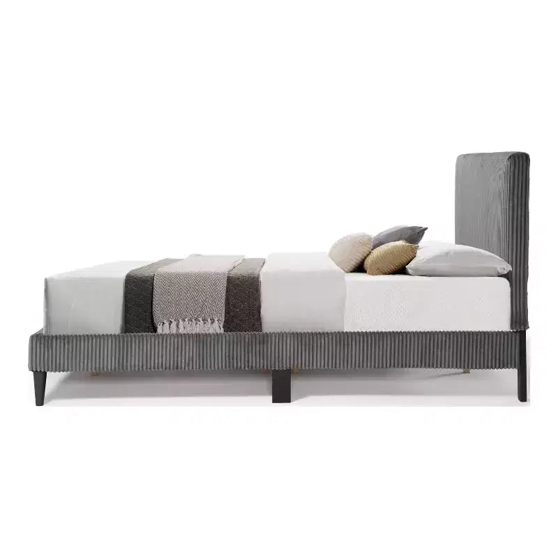 Lit plateforme Queen miBasics Beckman en velours côtelé avec housse amovible