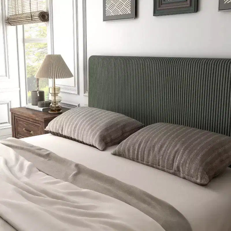 Lit plateforme Queen miBasics Beckman en velours côtelé avec housse amovible